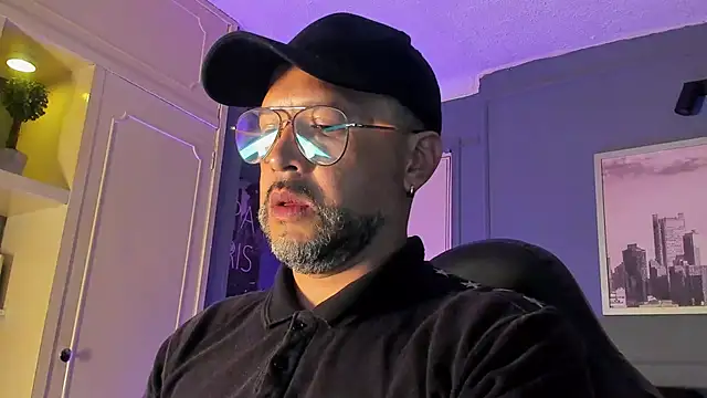 MrFrank tattoo online show from December 2, 2:01 am