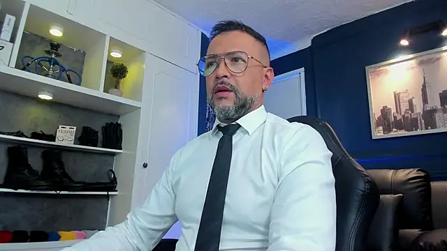 Snapshot of MrFrank_tattoo chatting on June 11, 2:25 pm MrFrank tattoo online show from June 11, 2:25 pm