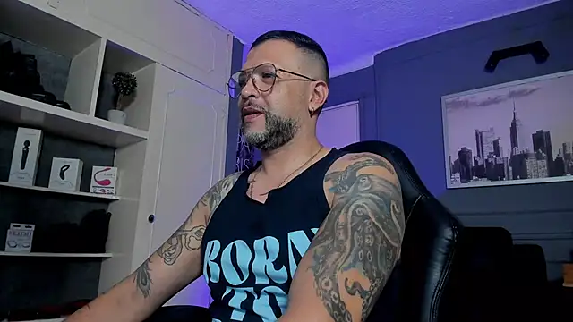MrFrank tattoo online show from October 10, 12:00 am