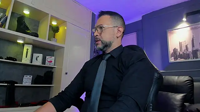 MrFrank tattoo online show from November 28, 12:27 pm