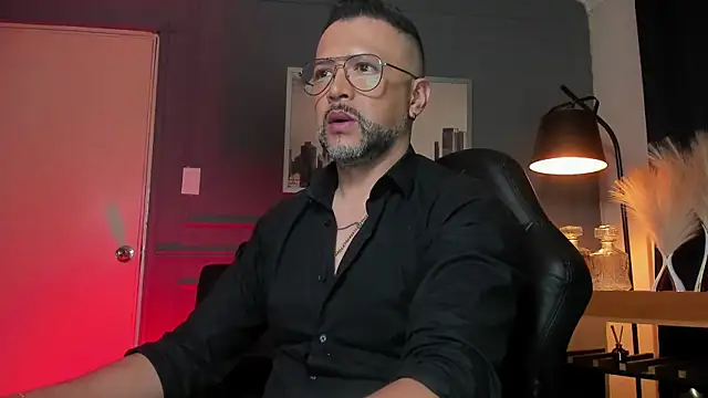 MrFrank tattoo online show from February 23, 10:38 am