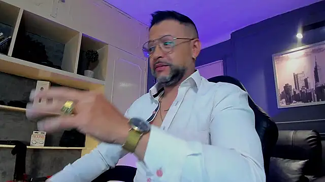 MrFrank tattoo online show from November 6, 12:20 pm