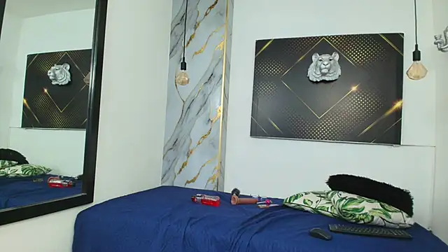 Snapshot of oliver__brown chatting on November 5, 10:46 pm oliver brown online show from November 5, 10:46 pm