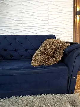 LizzRouse online show from March 18, 8:21 pm