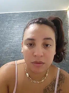 LizzRouse online show from December 18, 1:37 pm