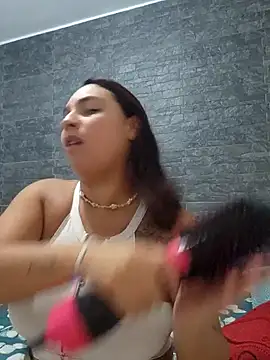 LizzRouse online show from December 15, 5:08 pm