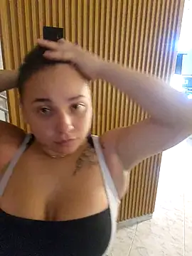 LizzRouse online show from February 12, 12:27 pm