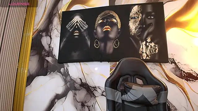 LizzRouse online show from April 10, 9:11 pm