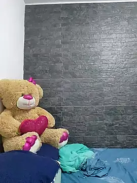 LizzRouse online show from November 11, 2:39 am