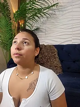 LizzRouse online show from March 30, 9:49 pm