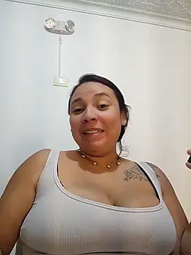 LizzRouse online show from March 29, 10:50 am