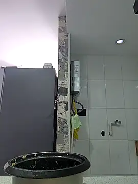 LizzRouse online show from October 20, 5:13 pm