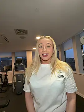 Strongqueen online show from March 22, 6:31 pm