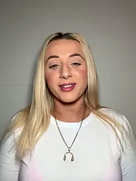 Strongqueen online show from September 12, 9:58 pm