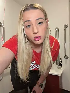 Strongqueen online show from April 12, 8:01 pm