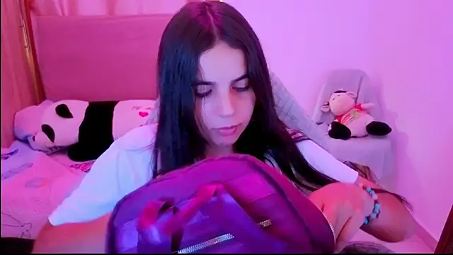  elenna online show from May 28, 6:36 pm