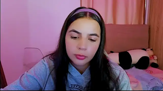  elenna online show from April 14, 6:02 pm