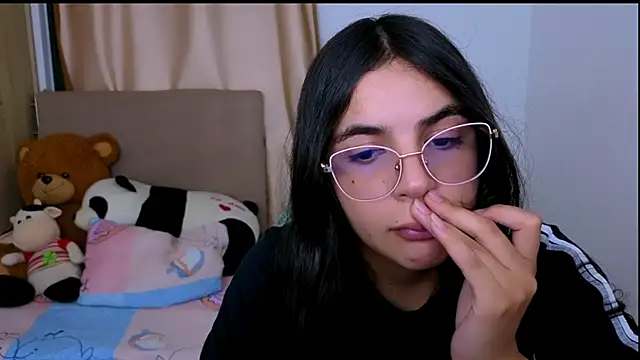  elenna online show from December 16, 5:28 pm