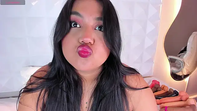 Snapshot of Crismat_ chatting on January 15, 4:15 am Crismat online show from January 15, 4:15 am