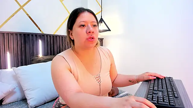 Snapshot of _rebecca1 chatting on September 27, 4:02 pm rebecca1 online show from September 27, 4:02 pm