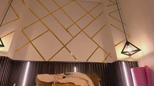  rebecca1 online show from April 15, 1:33 am