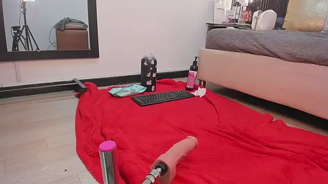  rebecca1 online show from December 13, 8:04 pm