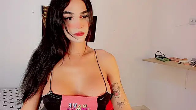 little tsgirl  online show from February 15, 8:08 pm
