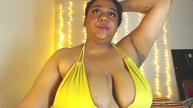 Snapshot of BiancaFollerach chatting on February 20, 11:23 am BiancaFollerach online show from February 20, 11:23 am