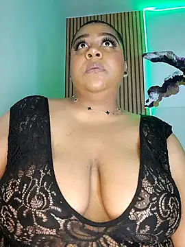Snapshot of BiancaFollerach chatting on May 19, 11:39 am BiancaFollerach online show from May 19, 11:39 am