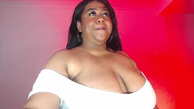 Snapshot of BiancaFollerach chatting on November 26, 11:10 am BiancaFollerach online show from November 26, 11:10 am