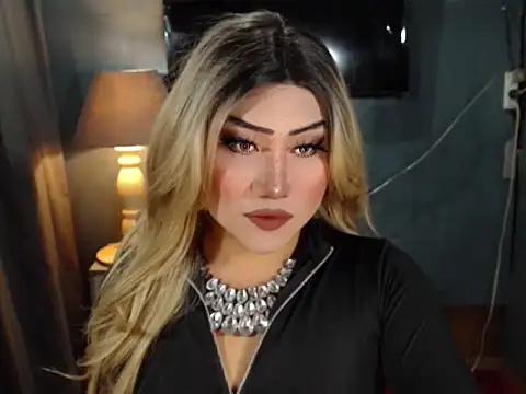 BlackAlison online show from April 14, 5:07 pm