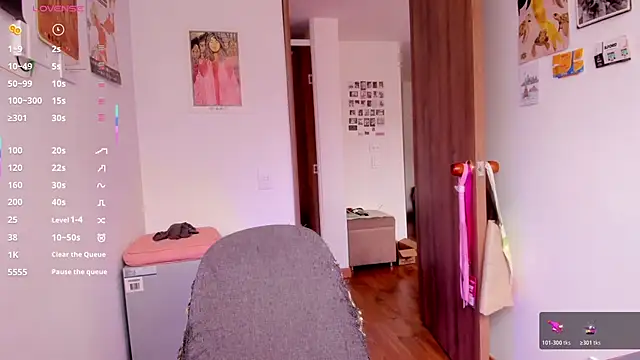 linda giggle online show from March 14, 2:56 pm