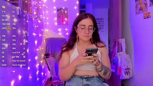 linda giggle online show from November 27, 10:21 pm