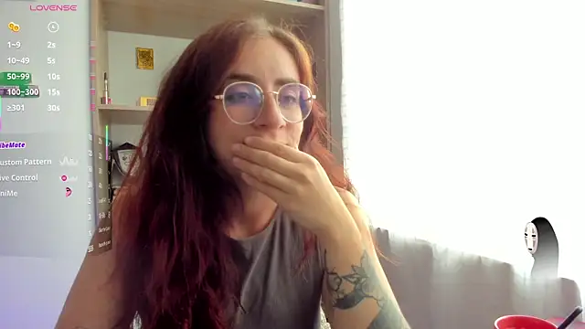 Snapshot of linda_giggle chatting on July 7, 4:43 pm linda giggle online show from July 7, 4:43 pm