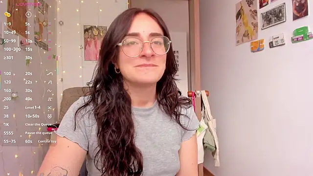 linda giggle online show from October 22, 2:16 pm