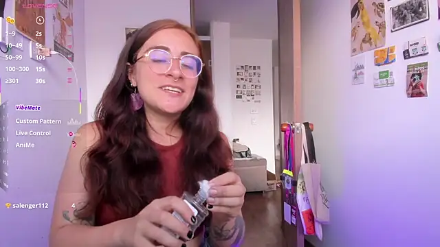 linda giggle online show from April 12, 9:18 pm