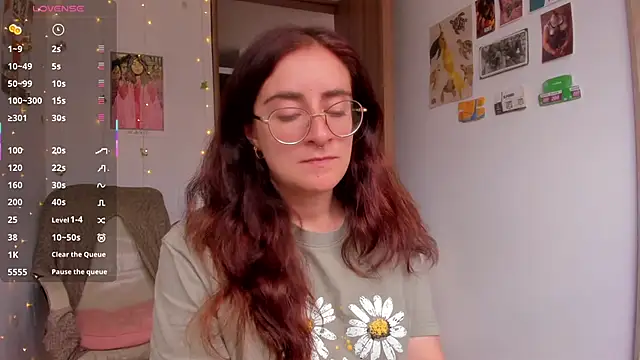 linda giggle online show from December 3, 2:27 pm