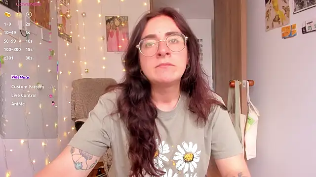 linda giggle online show from October 30, 9:01 pm