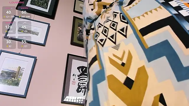 Amber Foks online show from March 7, 9:05 am