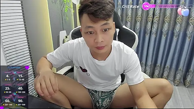 Snapshot of Naughty--asian chatting on June 14, 1:57 am Naughty--asian online show from June 14, 1:57 am