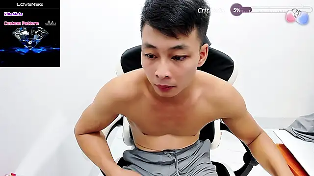 Naughty--asian online show from October 24, 2:43 am