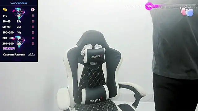 Naughty--asian online show from January 18, 5:55 am