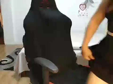 SweetAsian Jojo69 online show from April 15, 2:43 pm