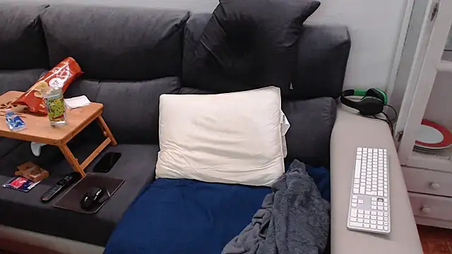 Nudelschwanz online show from March 11, 6:52 am