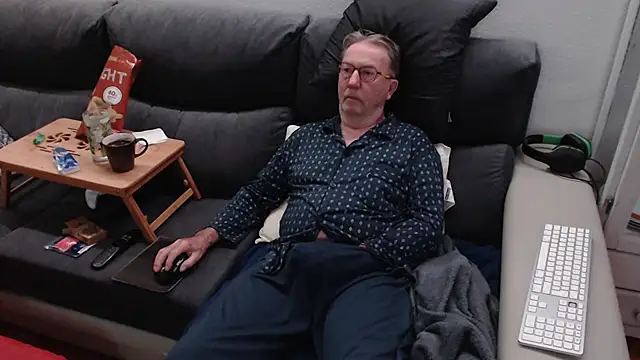 Nudelschwanz online show from March 11, 3:25 am