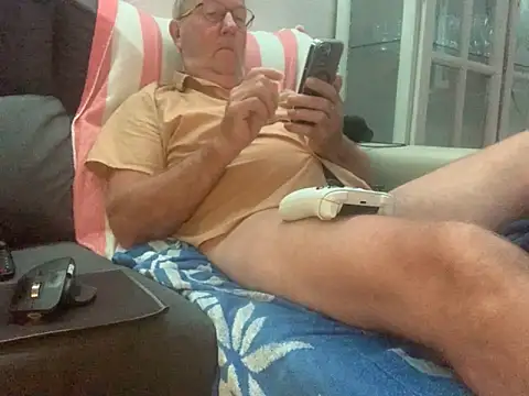 Nudelschwanz online show from October 26, 5:52 am