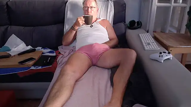 Nudelschwanz online show from September 27, 6:41 am