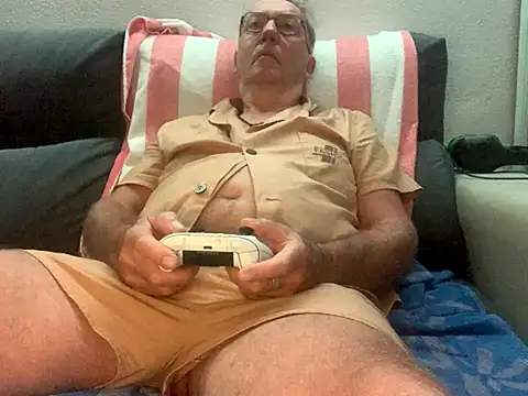 Nudelschwanz online show from October 24, 3:38 am