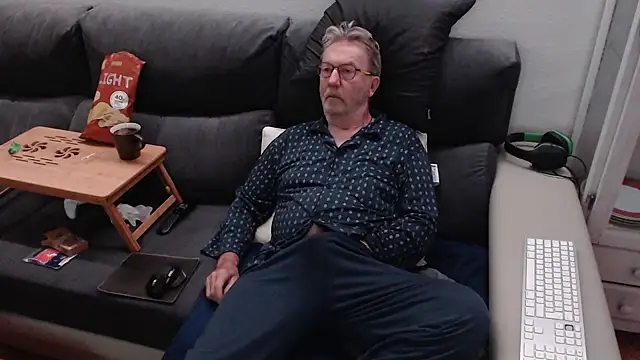 Nudelschwanz online show from March 10, 3:45 am