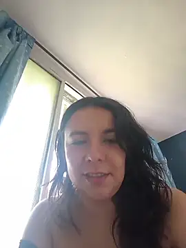 Amber  Davis online show from May 15, 8:40 pm